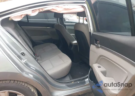 2019 Hyundai Elantra Value Edition из США, поврежденный, VIN KMHD84LF8KU780158